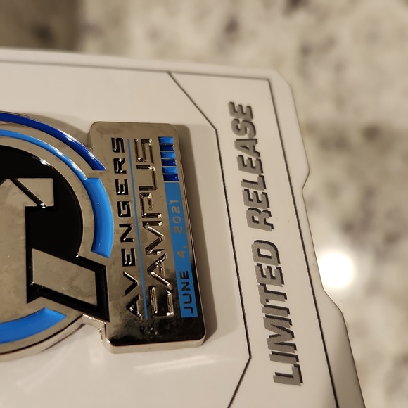 Disney Parks 2021 Avengers Campus Limited Release Pin - Picture 5 of 5